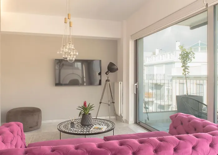 Luxury Near Acropolis-Living Stone Gold